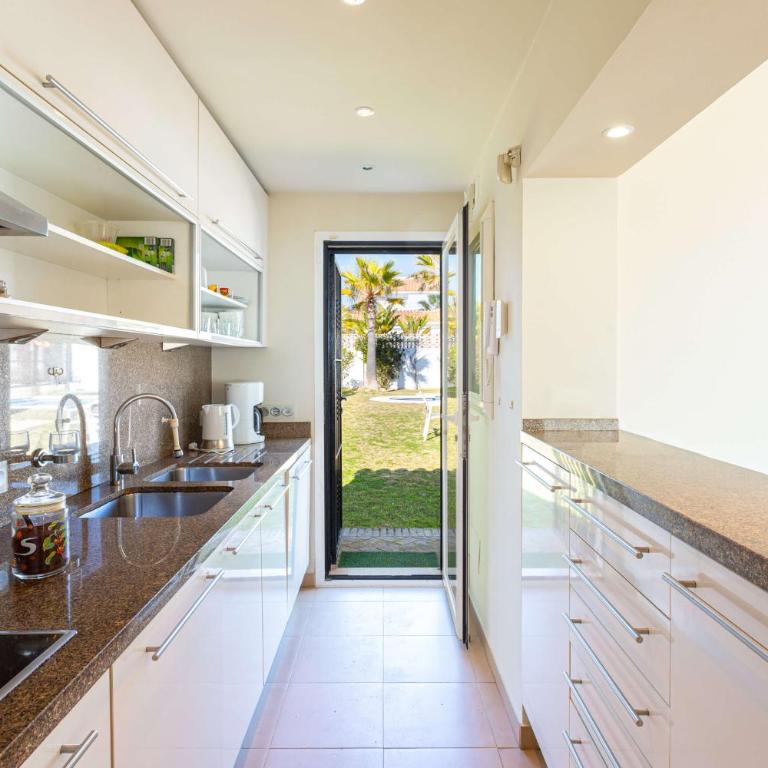 Charming Villa on the seafront - Villa de 3 dormitorios - 72