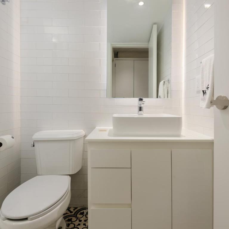 Nuevo Leon 155 by Wynwood House - Intimate 2BR w/ Balcony in Condesa - 15