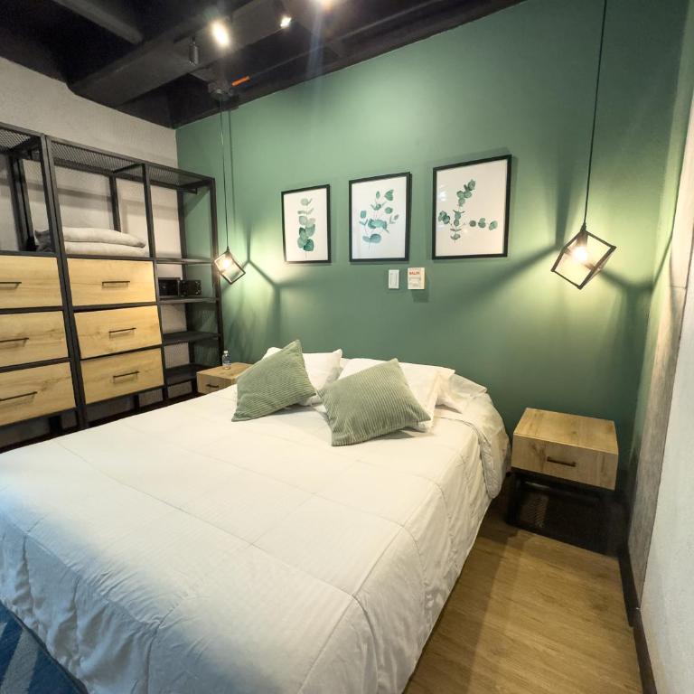 Be Together Coworking & Coliving 503 - Habitación Cuádruple con baño - 2