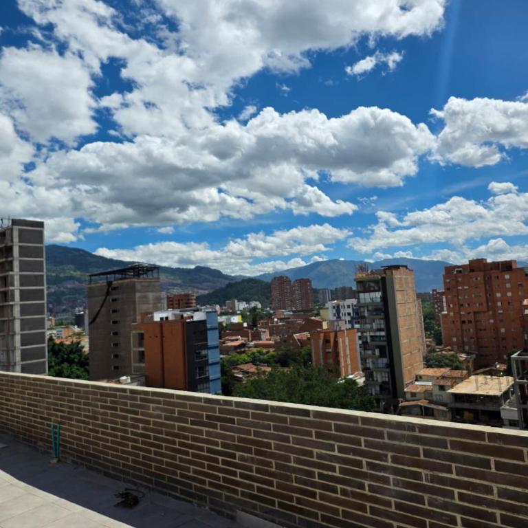 Apto Laureles con Aire ,Zona Trabajo, Central - Apartamento de 1 dormitorio - 10