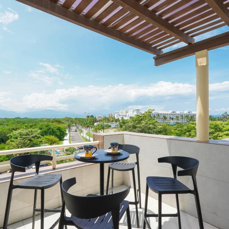 1 Block from Beach, Sleeps 10, Penthouse - Apartamento de 3 dormitorios - 18