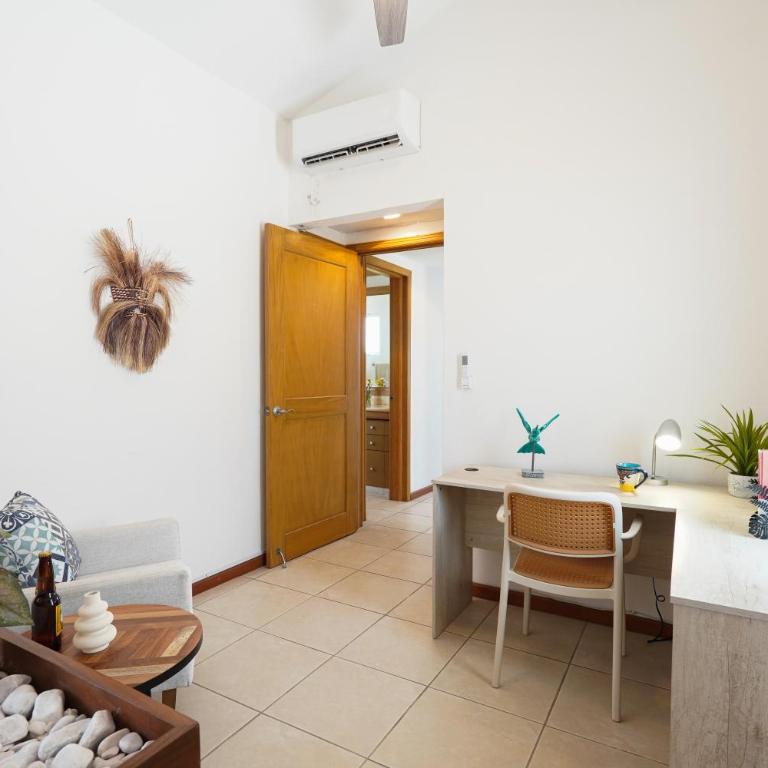 1 Block from Beach, Sleeps 10, Penthouse - Apartamento de 3 dormitorios - 25