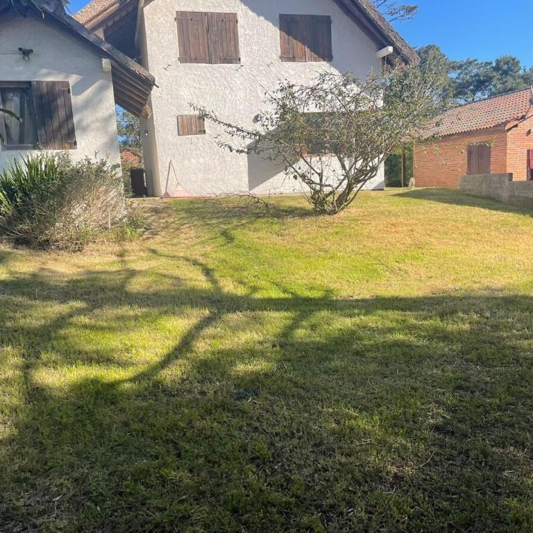 Very spacious house, a few blocks from the beach - Casa de 4 dormitorios - 6