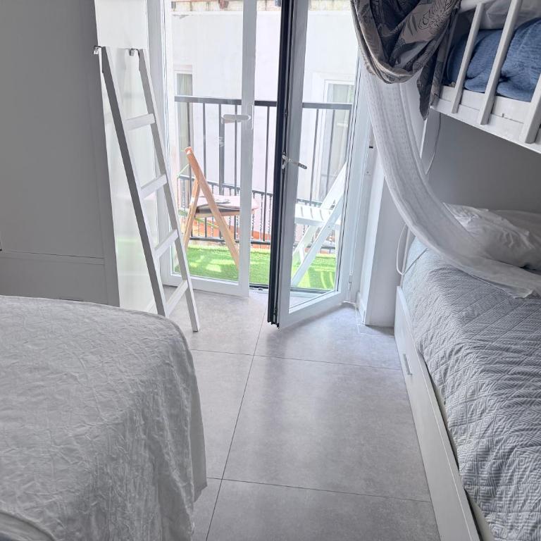 Suite única room - Habitación Doble Deluxe con balcón - 6