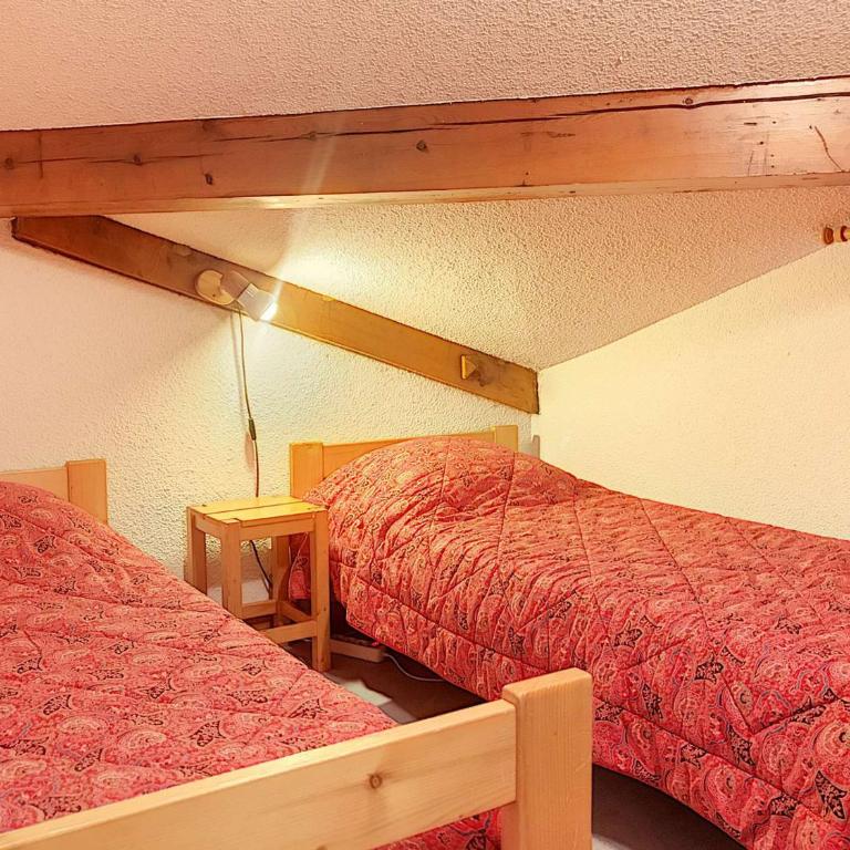 Appartement lumineux sous pente proche des pistes avec balcon - FR-1-344-1246 - Appartement - 8