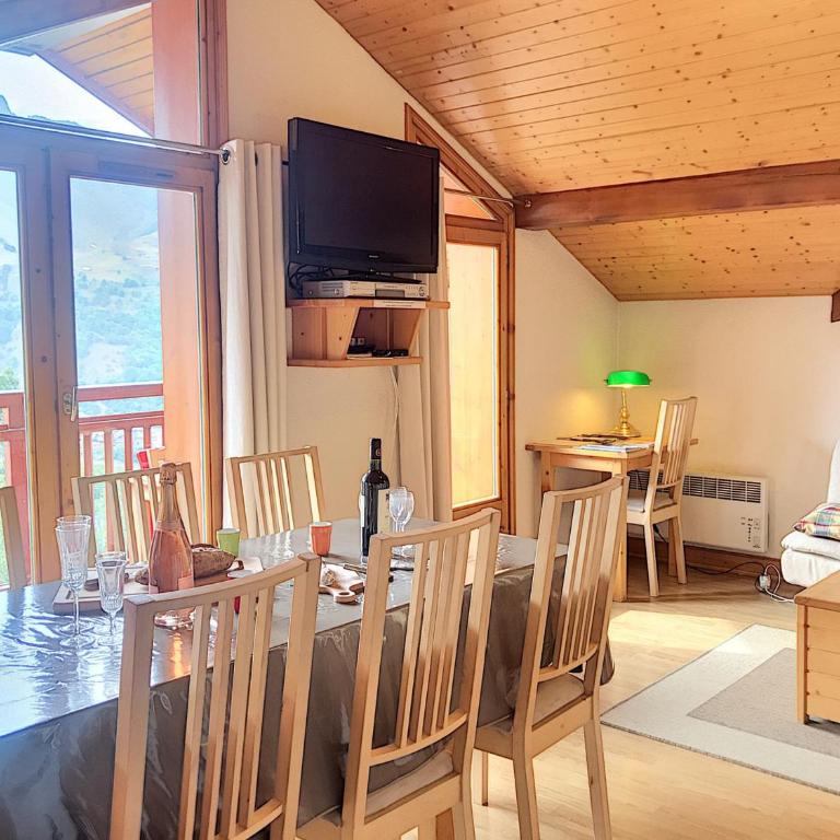 Appartement lumineux sous pente proche des pistes avec balcon - FR-1-344-1246 - Appartement - 12