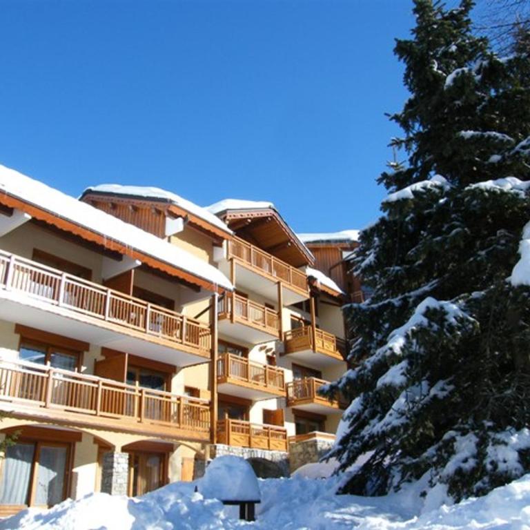 Appartement lumineux sous pente proche des pistes avec balcon - FR-1-344-1246 - Appartement - 13