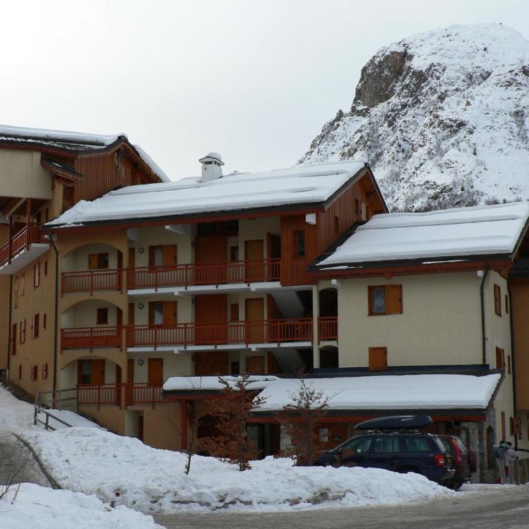 Appartement lumineux sous pente proche des pistes avec balcon - FR-1-344-1246 - Appartement - 15