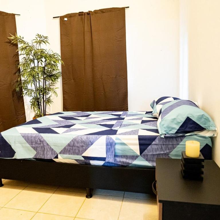 La Esquinita de Miraflores - Three-Bedroom Apartment - 3
