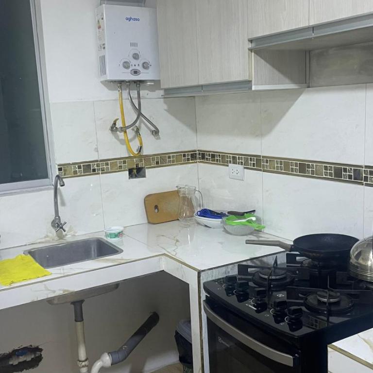 Acogedor departamento en Los Olivos 3 dormitorios - Apartamento Estándar de 3 dormitorios - 4