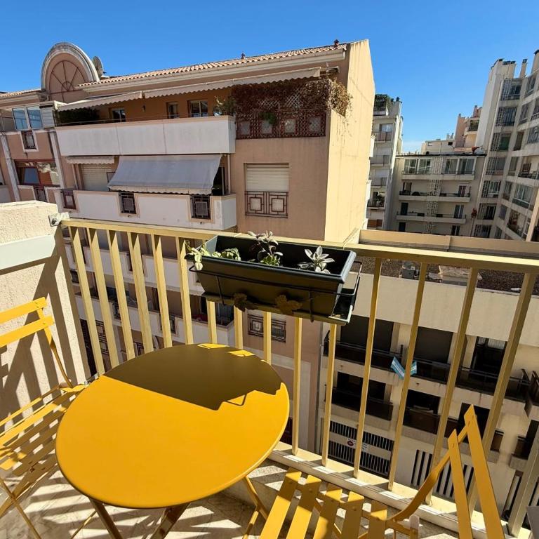 Antibes City Center - Studio for 2 people - Estudio - 1
