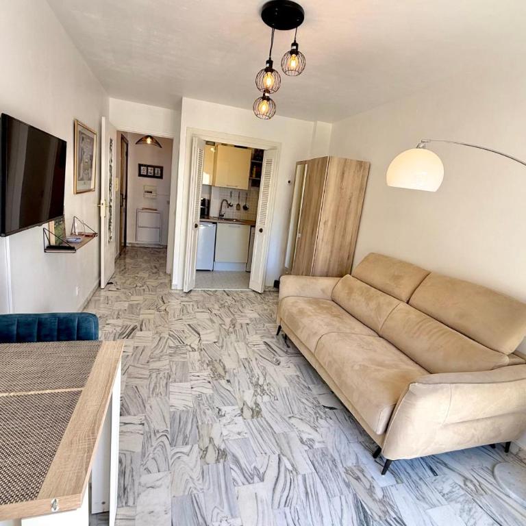 Antibes City Center - Studio for 2 people - Estudio - 6