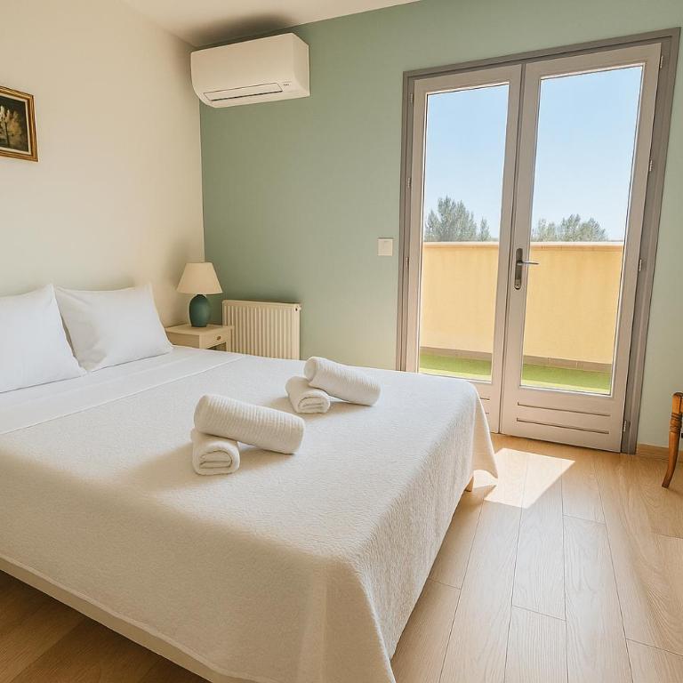 Haut de villa - 5 min du port, terrasse, parking gratuit - Apartment mit 2 Schlafzimmern - 11