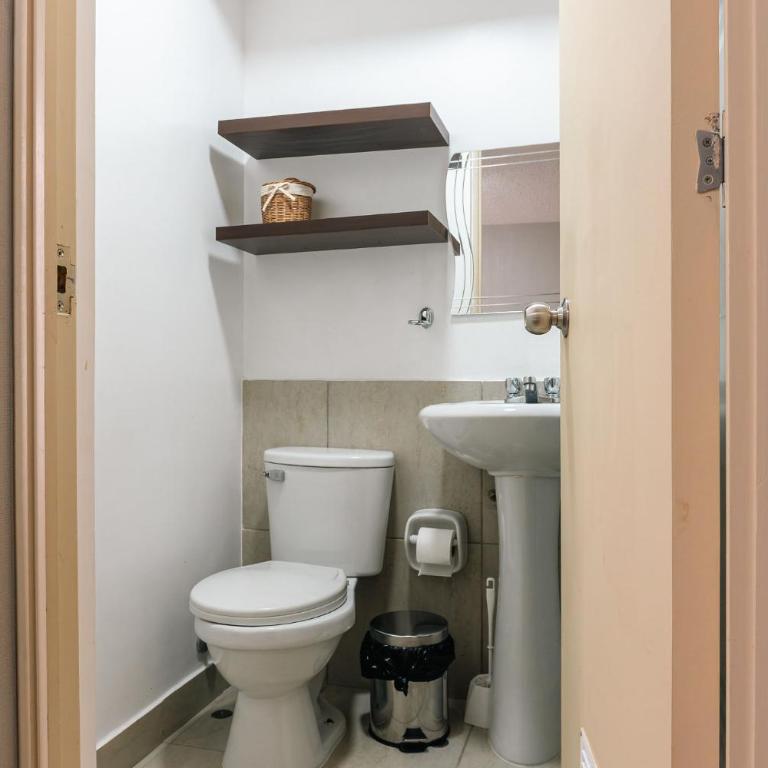 Flat Equipado Callao Cerca al Aeropueto Jorge Chávez 2 Dormitorios - Apartamento de 2 dormitorios - 13