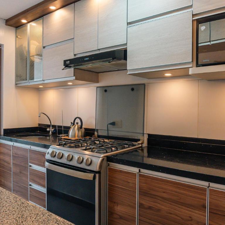 Flat Equipado Callao Cerca al Aeropueto Jorge Chávez 2 Dormitorios - Apartamento de 2 dormitorios - 6