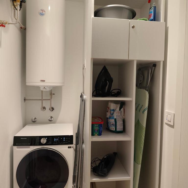 The Queen at Parkside - Two-Bedroom Apartment - 12