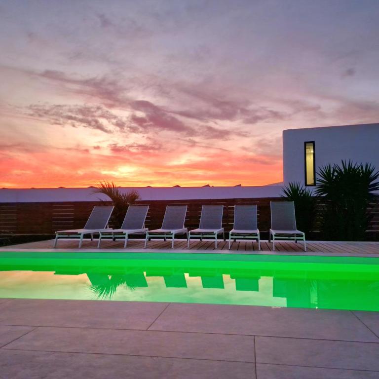 Casa Horizon Heated Pool Villa with Volcano Sunset Views, Lajares - Villa - 10
