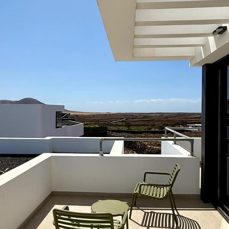 Casa Horizon Heated Pool Villa with Volcano Sunset Views, Lajares - Villa - 60