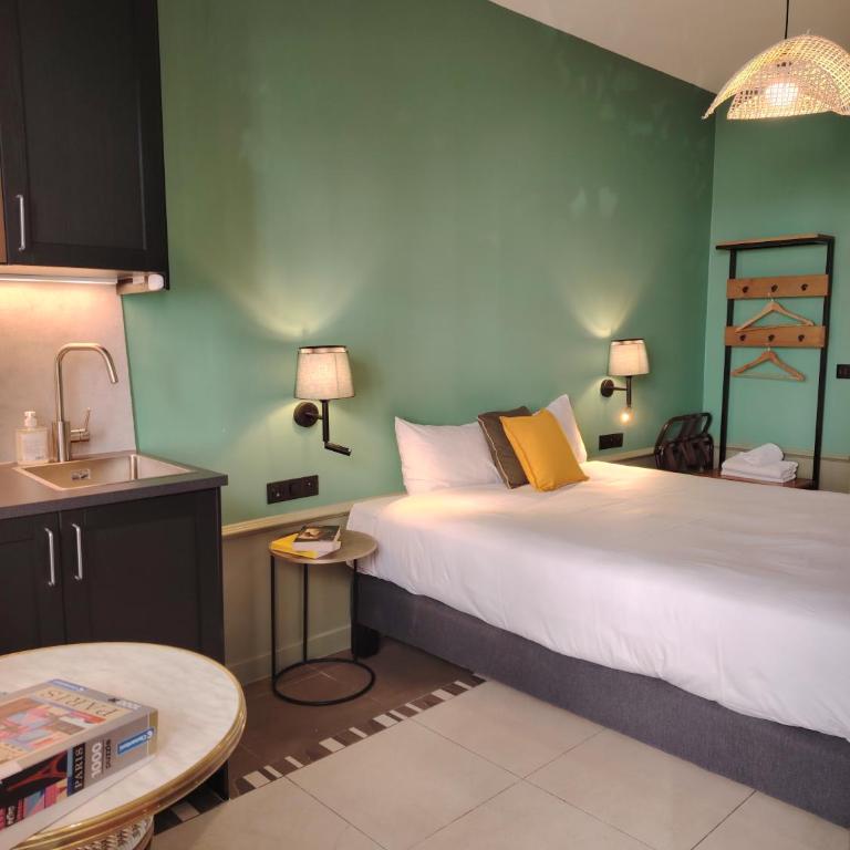 Le Village Montmartre - Double Room with Kitchenette - 3