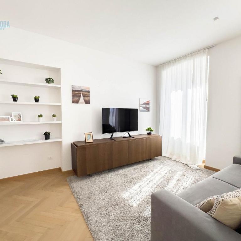 San Maurizio Tirabora Short Rent - Appartamento con 2 Camere da Letto - 8