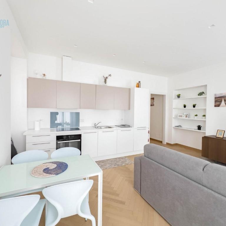 San Maurizio Tirabora Short Rent - Appartamento con 2 Camere da Letto - 10