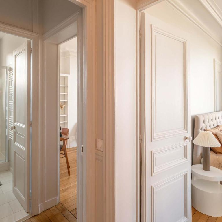 Luxury Flat Eiffel View 3BR 7 Guests - Appartement - 25