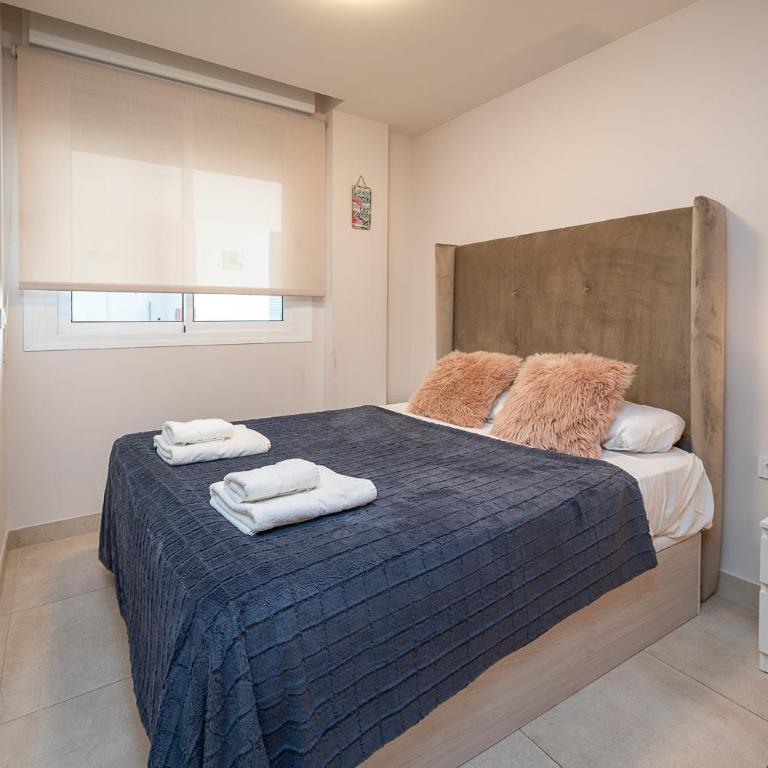 Casa Banderas garden level pool front apartment - Two-Bedroom Apartment with Pool View - 17