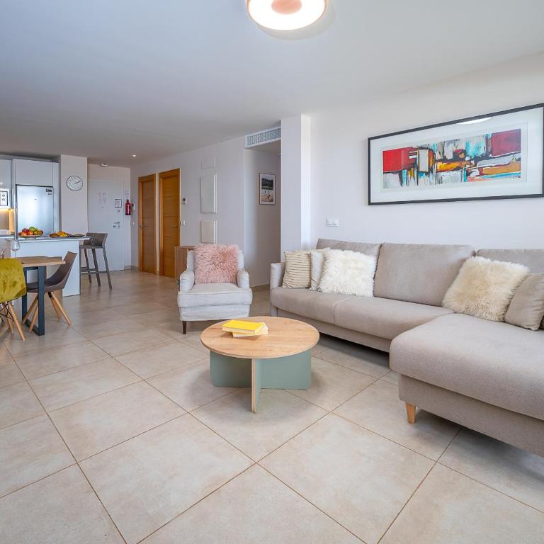 Casa Banderas garden level pool front apartment - Two-Bedroom Apartment with Pool View - 7