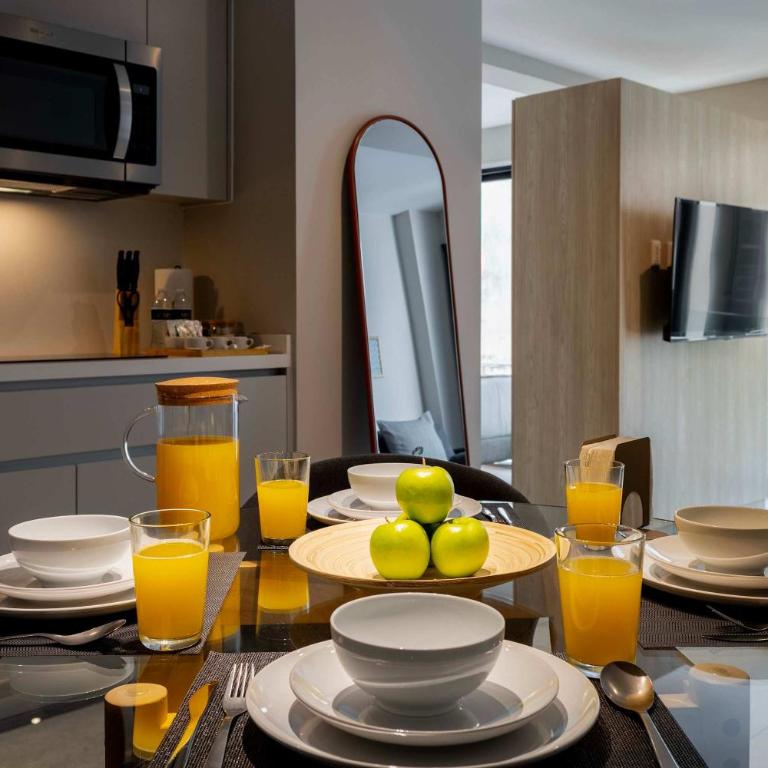 Capitalia 24-7 Security Elevator & Fast Wi-Fi - Apartment - 9