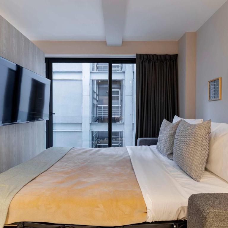 Capitalia 24-7 Security Elevator & Fast Wi-Fi - Apartment - 16