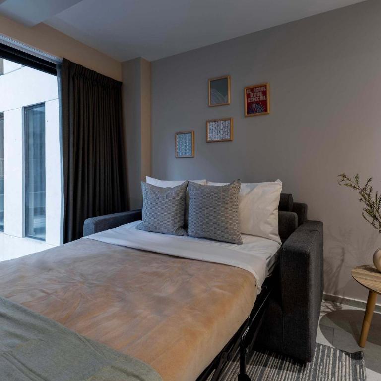 Capitalia 24-7 Security Elevator & Fast Wi-Fi - Apartment - 15