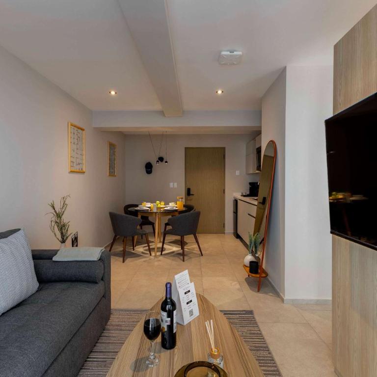 Capitalia 24-7 Security Elevator & Fast Wi-Fi - Apartment - 31