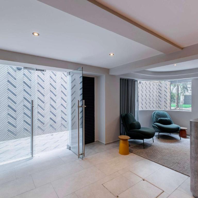Capitalia 24-7 Security Elevator & Fast Wi-Fi - Apartment - 40