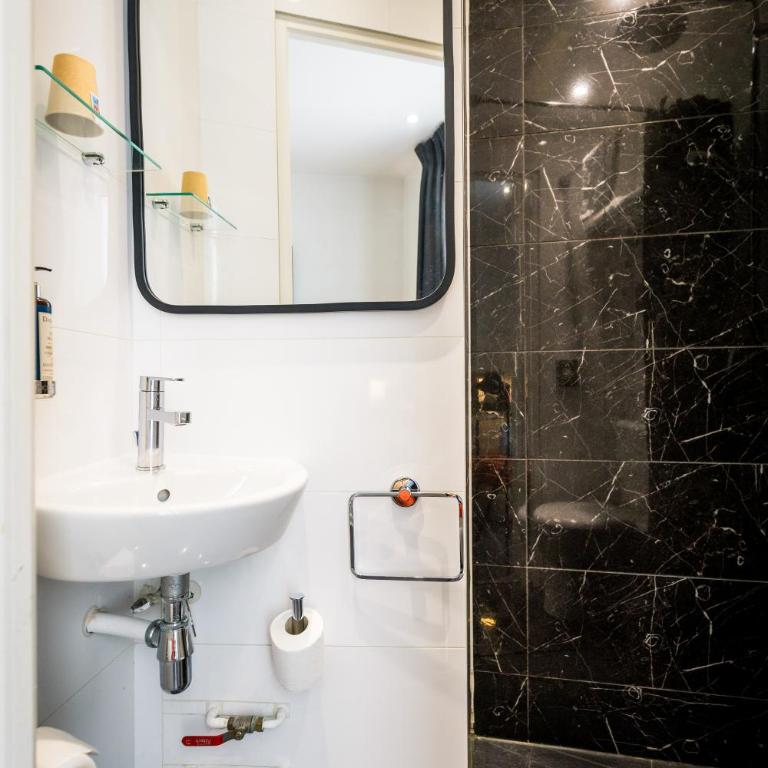 Hôtel Montparnasse Saint Germain - Chambre Simple - 2