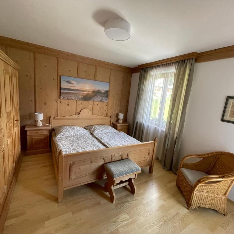 Ferienwohnung Elisabeth - Three-Bedroom Apartment with Balcony - 5