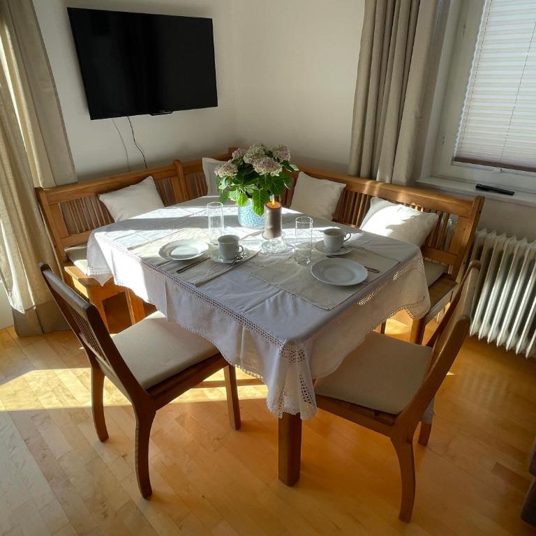 Ferienwohnung Elisabeth - Three-Bedroom Apartment with Balcony - 9
