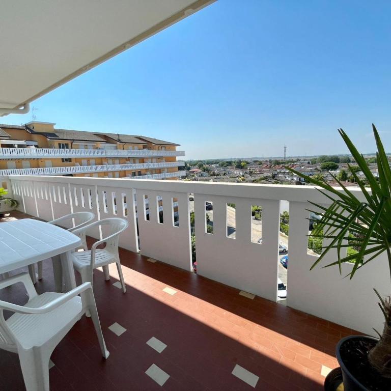 Flat with luminous balcony by the sea - Appartamento - 9