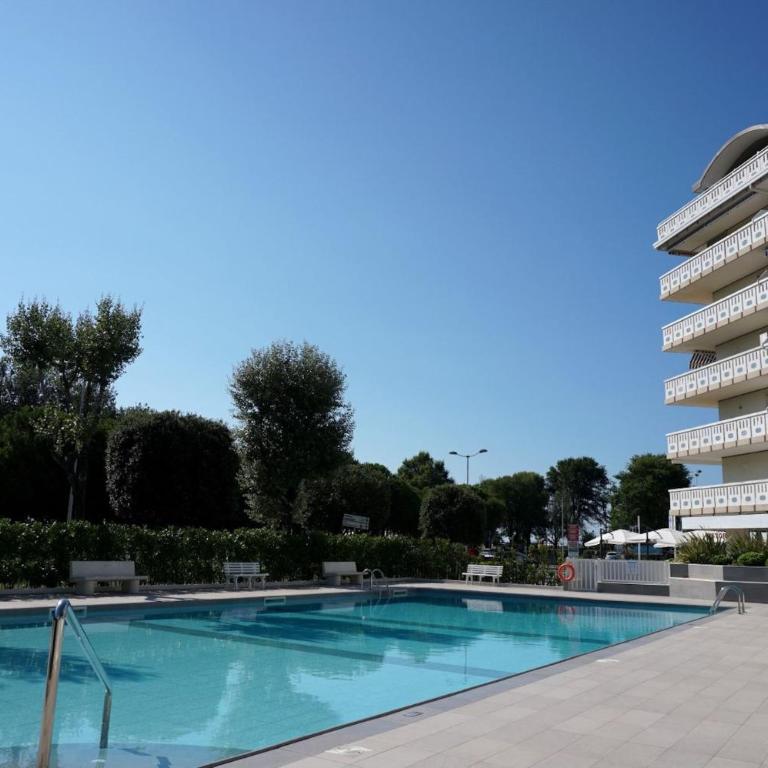 Flat with luminous balcony by the sea - Appartamento - 10