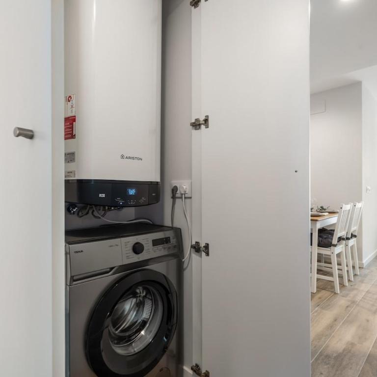 Accessible flat near the Toledo Bridge - 4B - One-Bedroom Apartment - 12