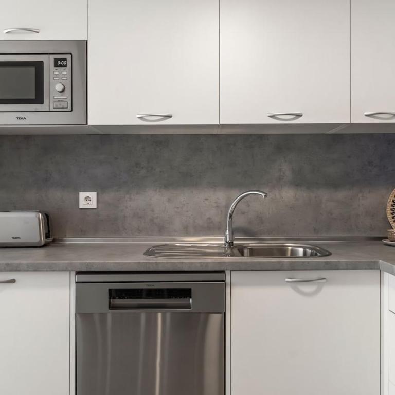 Accessible flat near the Toledo Bridge - 4B - One-Bedroom Apartment - 19