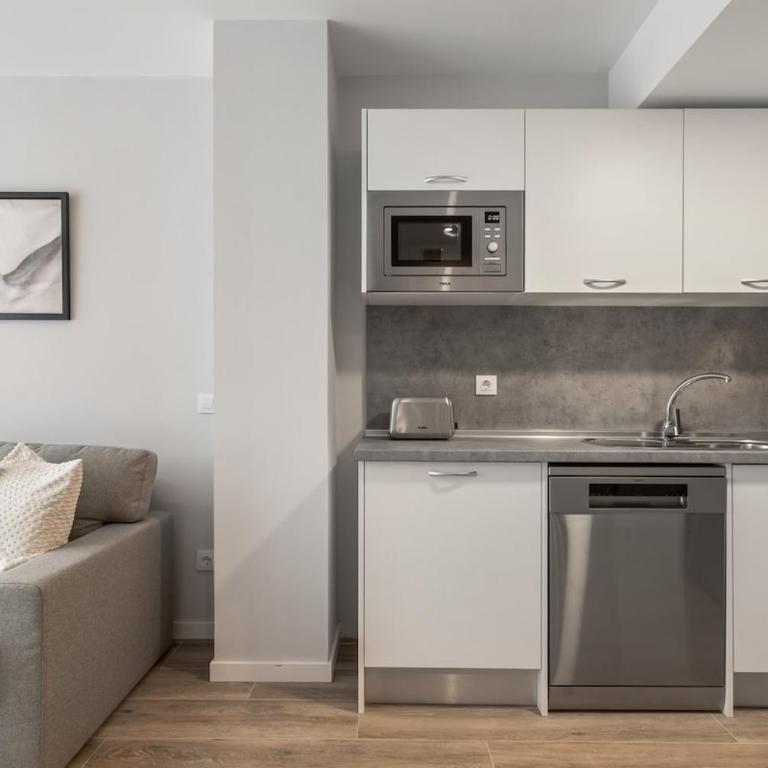 Accessible flat near the Toledo Bridge - 4B - One-Bedroom Apartment - 23