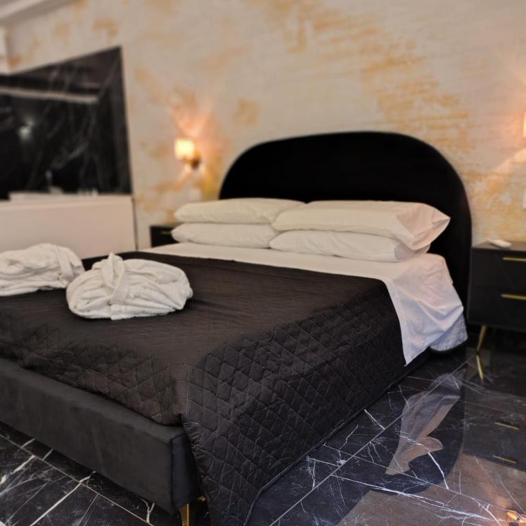 Perla Sicula - Deluxe Suite with Spa Bath - 1