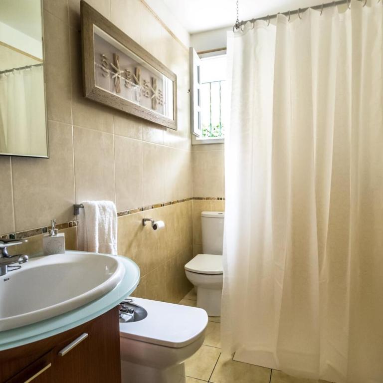 Donde Conchita, cerca del aeropuerto norte - Habitación Doble con baño privado externo - 4