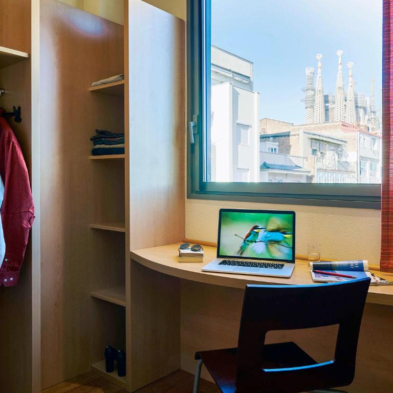Ibis Barcelona Centro (Sagrada Familia) - Twin Room - 3