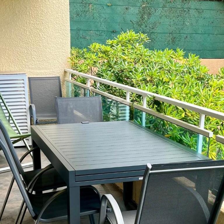 T3 - Les Parcs du Soleil - Bormes Les Mimosas - piscines - 15 min plage - classement 3 étoiles - Two-Bedroom Apartment - 11