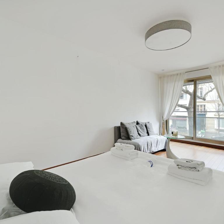 Superb apartment- 2P Ternes - Av Wagam - BAIL MOBILITE - Appartement - 10