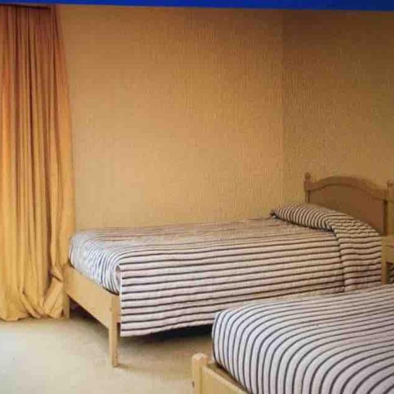 Condominium Apartment 1 - Rent per week - - Three-Bedroom Apartment - 7