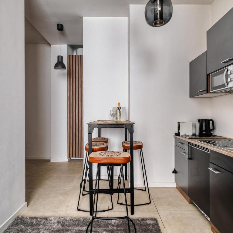 Central Stay - Duomo & Guastalla District - Appartamento con 1 Camera da Letto - 5