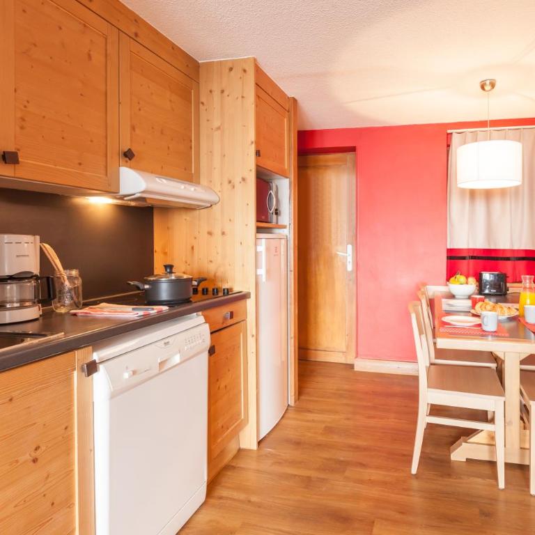 Résidence Pierre & Vacances L'Ours Blanc - Appartement 2 Chambres (6 Personnes) - 6