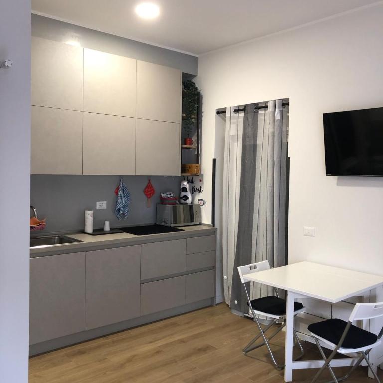 Rebibbia Guest Art 2 Metro B - Appartamento con 1 Camera da Letto - 5